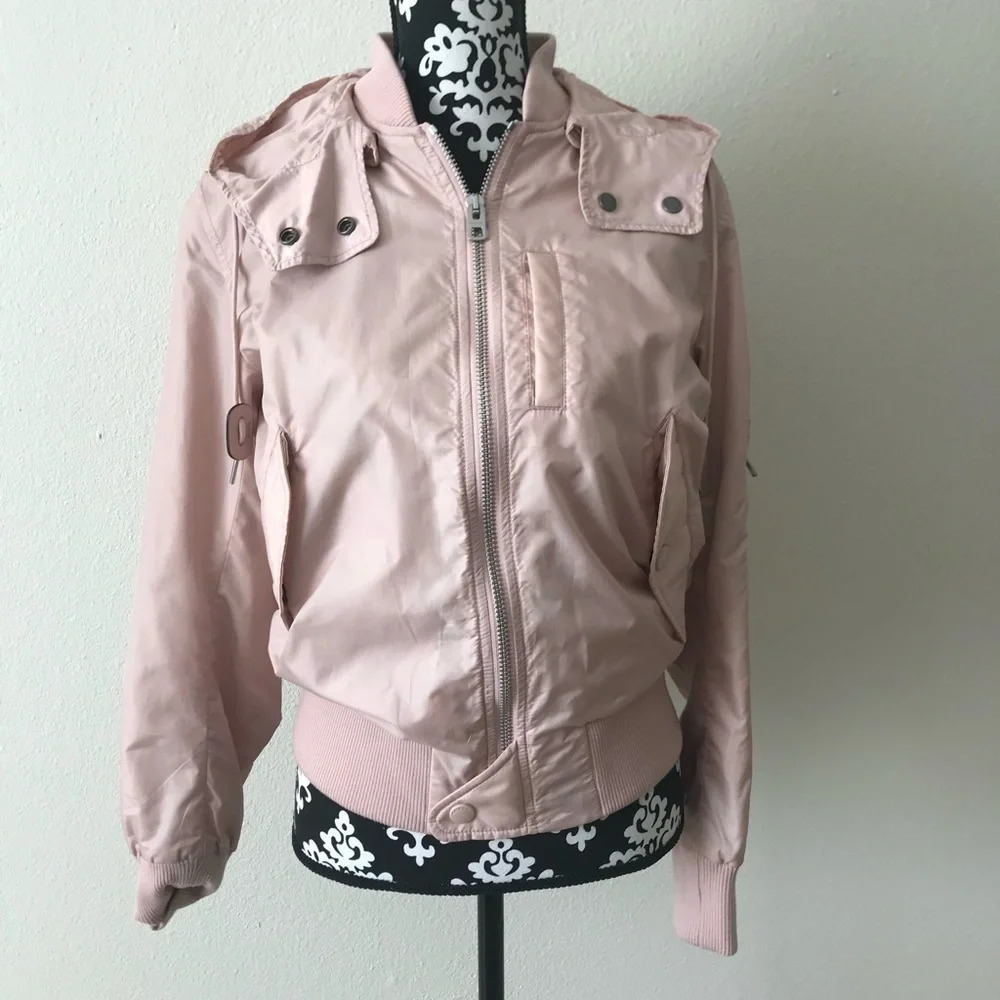Coach pink windbreaker jacket medium - Picture 16 of 16